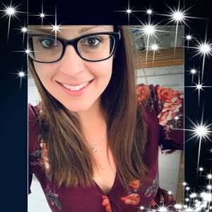 Meet your Posher, Hollyanne